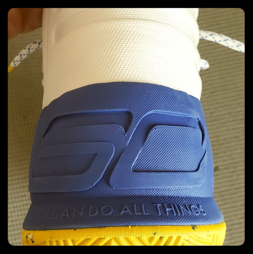 Under Armour Curry 3